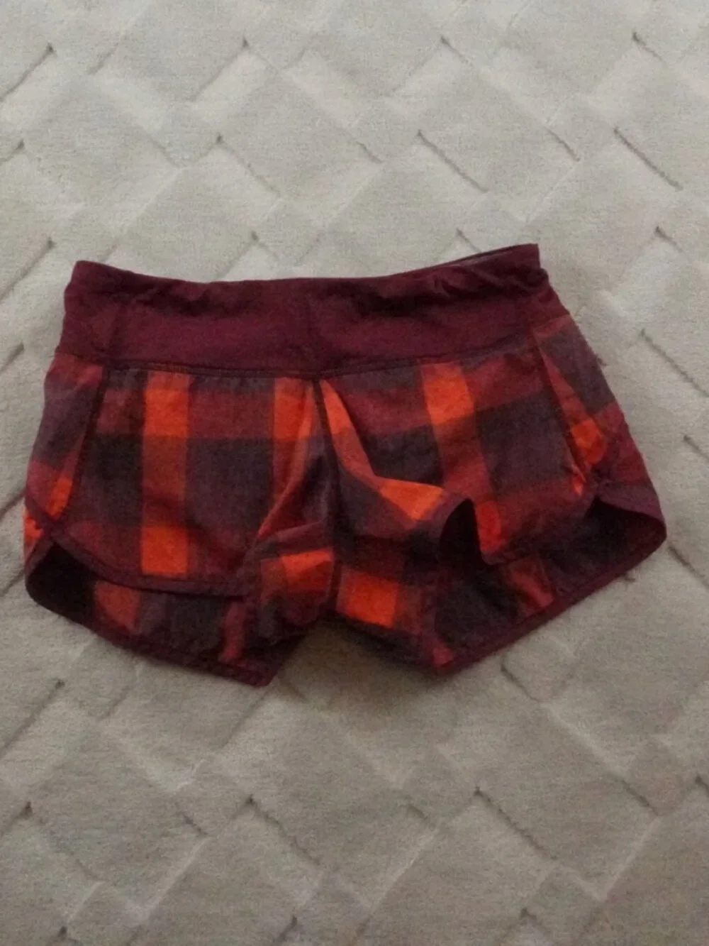 Lululemon Speed Up Short Womens 4 in Check Plaid Red Athleisure Gym Yoga